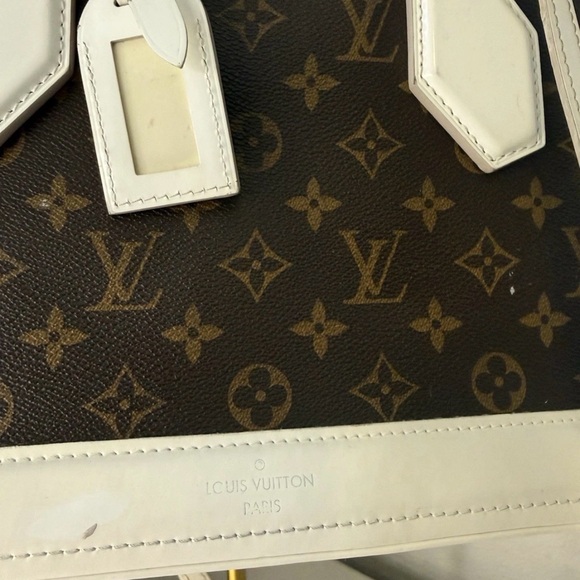 Louis Vuitton Monogram Brown and White Satchel - Picture 2 of 7